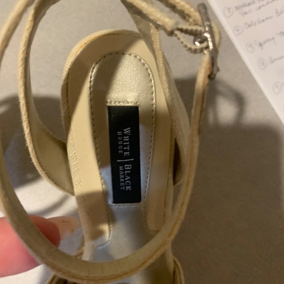 White House Black Market Beige Platform Wedge Sandals sz 8 M - Picture 4 of 7